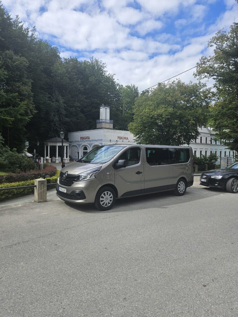 Wynajem busa podkarpackie